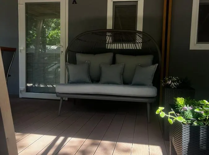 Vikendica Lily D Pakostane